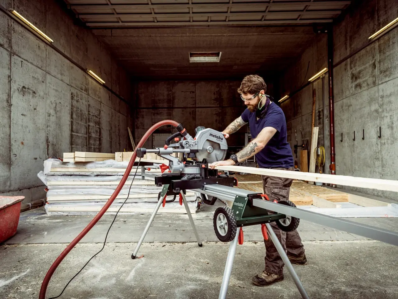 Billede 3 - Metabo KGS 305 M Kap Geringssav + KSU 251 bord