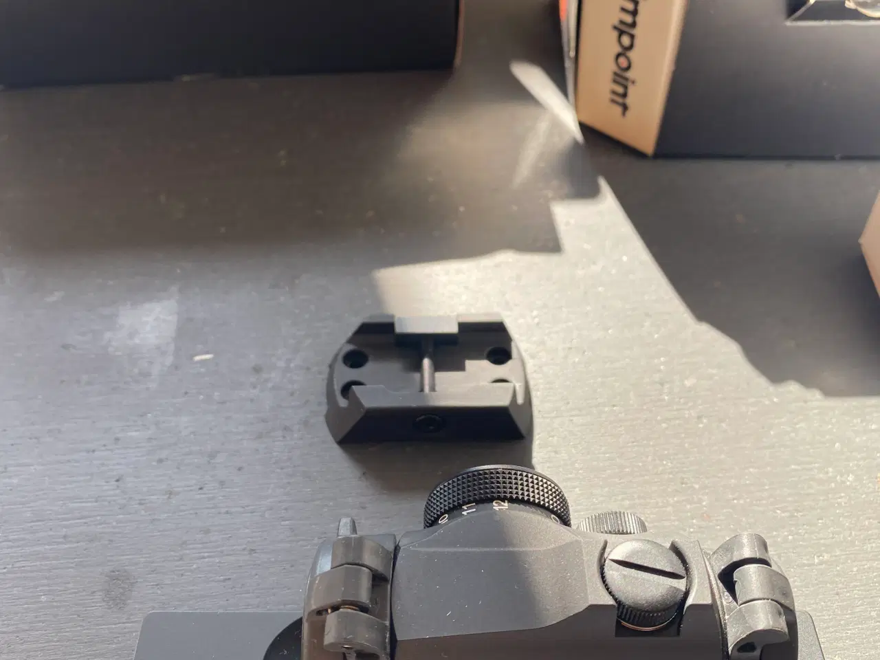 Billede 2 - Aimpoint montage til tikka