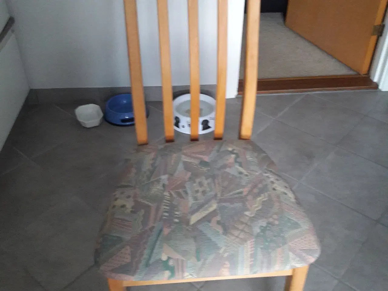 Billede 1 - 6 stole i sæbebehandlet bøg