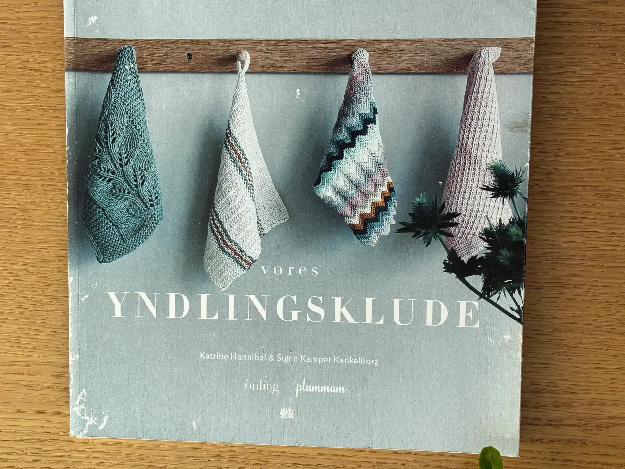 Billede 1 - Vores YNDLINGSKLUDE - 20 strikke- og hækleopskrift