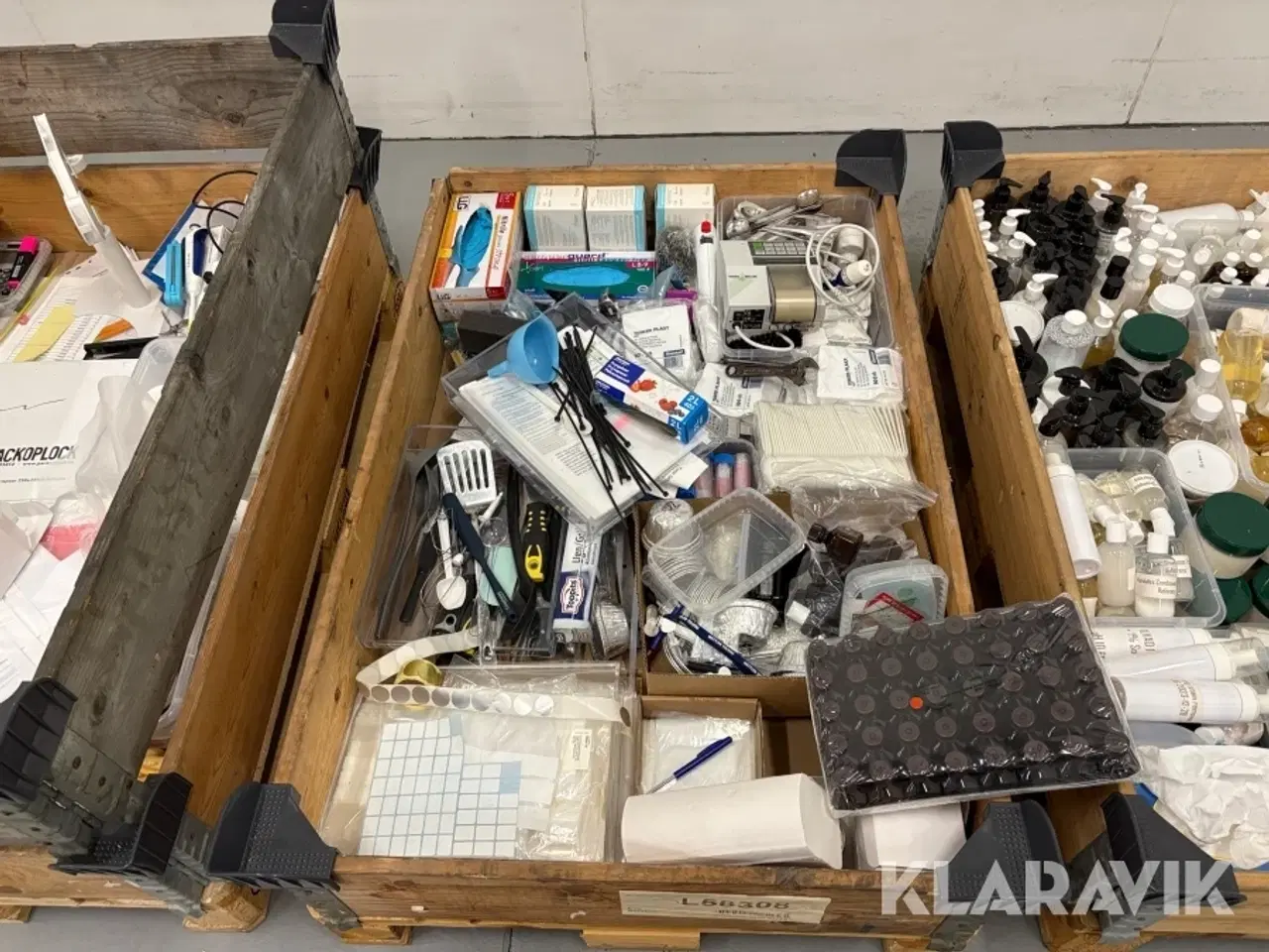 Billede 8 - Laboratorie udstyr - 18 paller