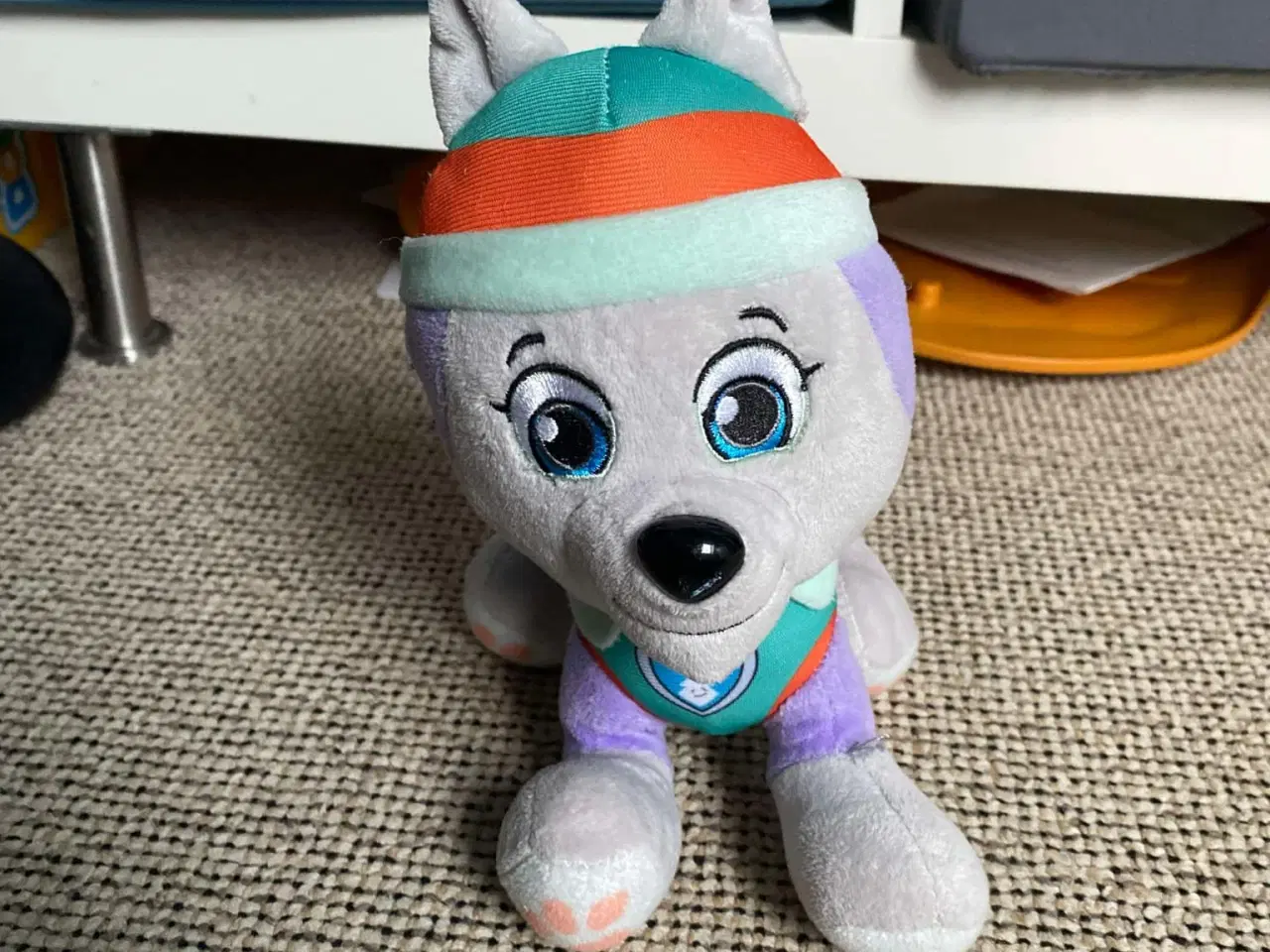 Billede 2 - Paw Patrol bamser 2 store og 6 små 