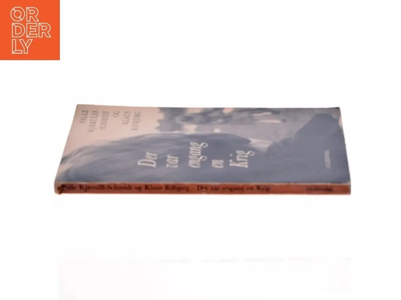 Billede 2 - Bog: 'Der var engang en krig' fra Gyldendal