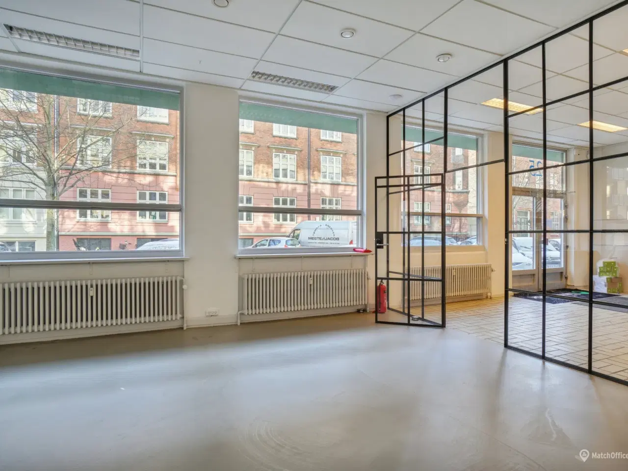 Billede 2 - Fullservice erhverslokaler hos hurtig voksende startup - 1 kontorlokaler med gode fællesarealer til leje.