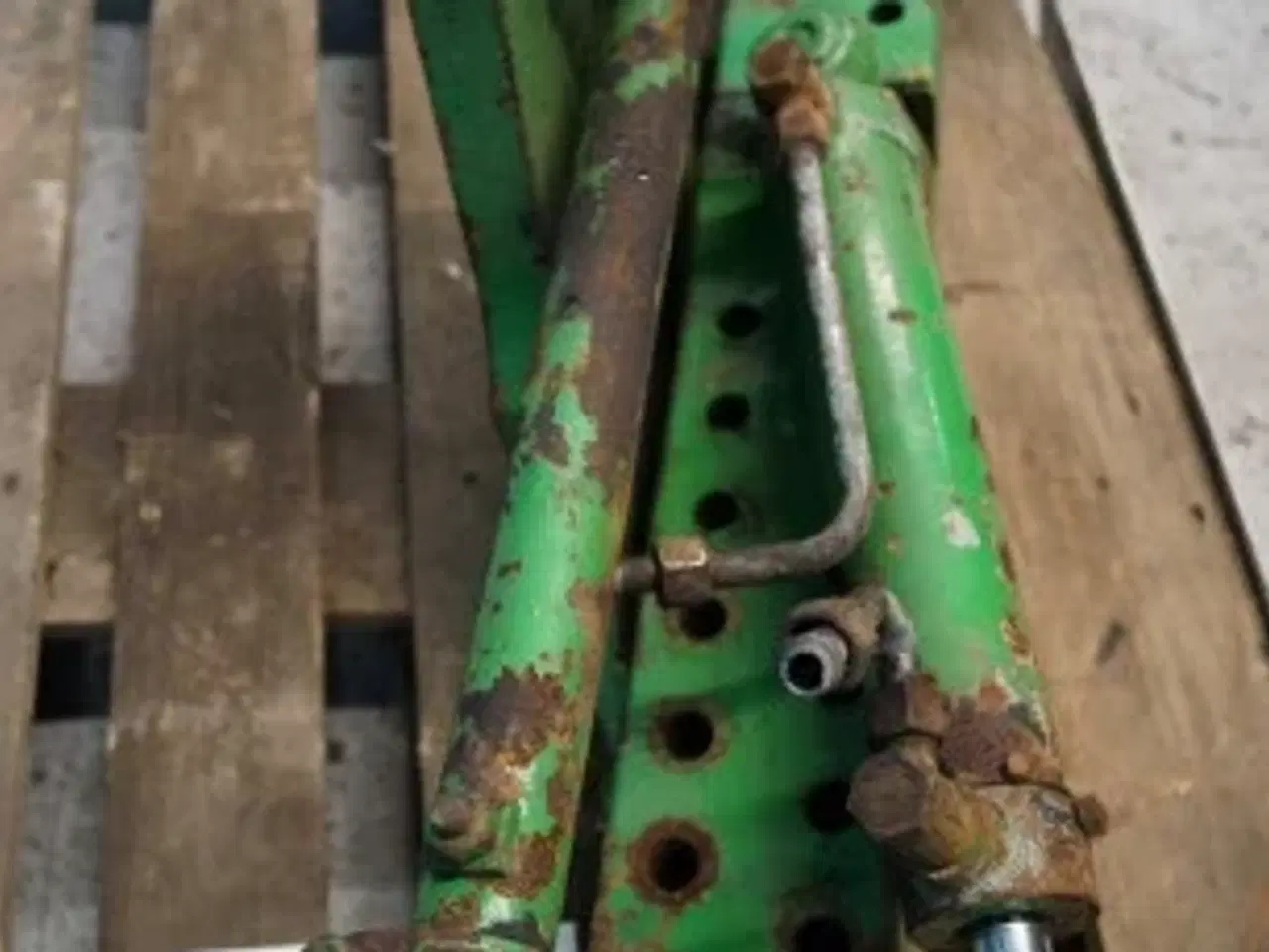 Billede 7 - John Deere 2850 Foraksel Komplet AL31297