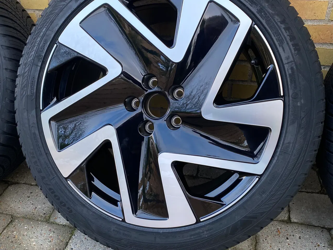 Billede 1 - 20” ID BUZZ Helårs Goodyear 