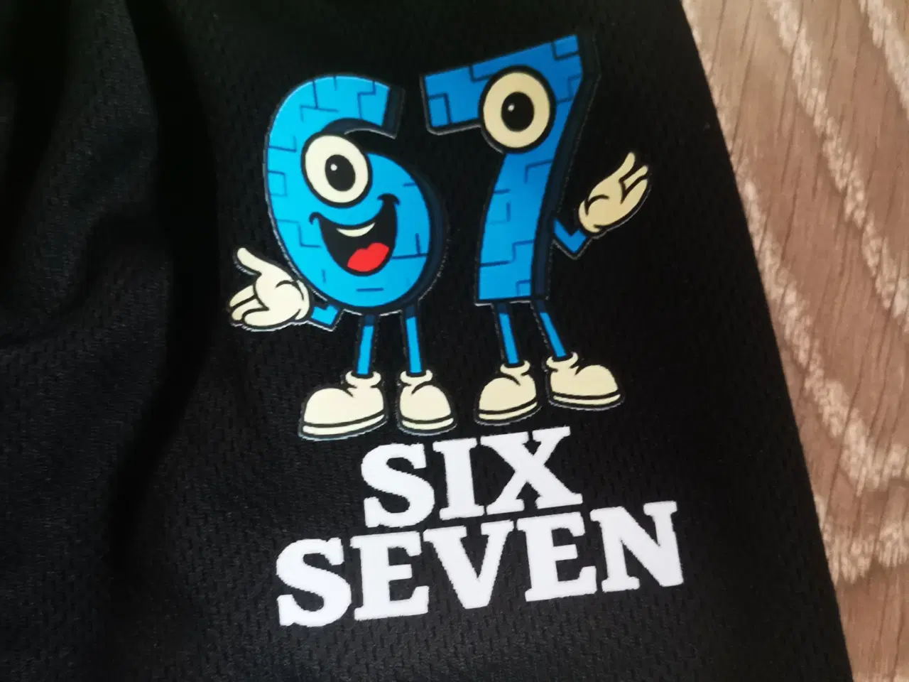 Billede 3 - Six Seven T-shirt + kort bukser 
