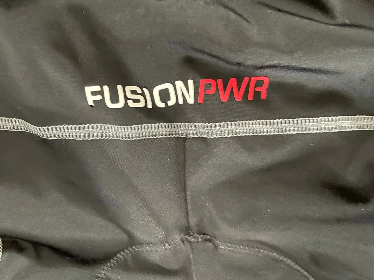 Billede 4 - Fusion PWR unisex korte str L