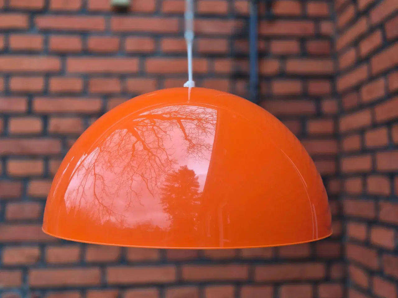 Billede 1 - Flot stor retrolampe i transparent plast