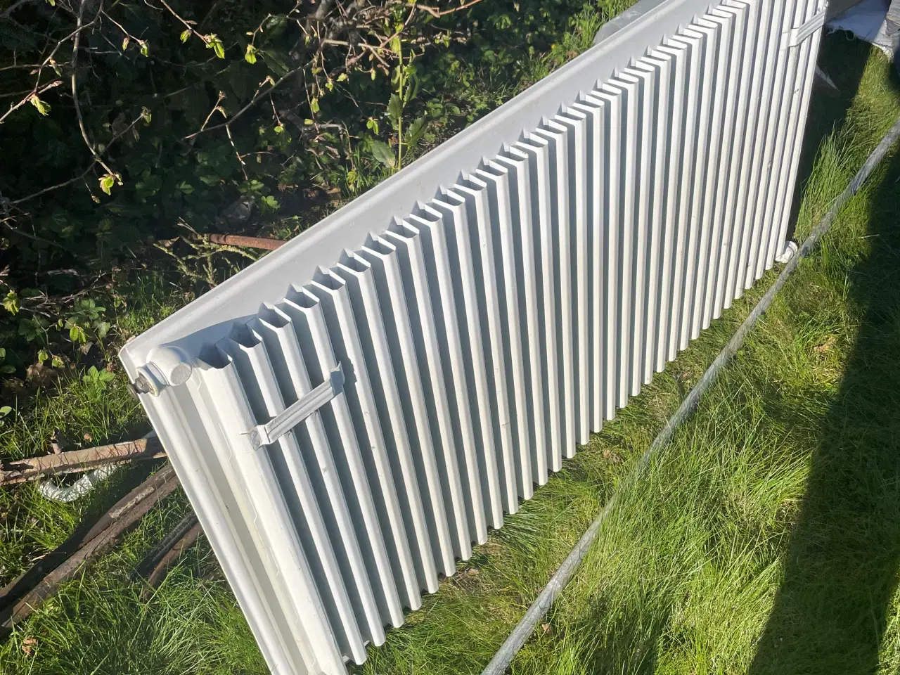 Billede 1 - Radiator 120cm x 65cm.