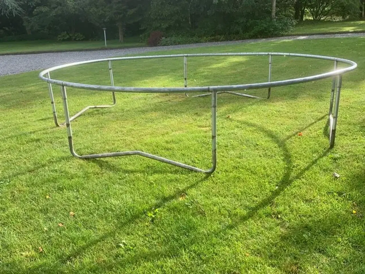 Billede 3 - Stor trampolin