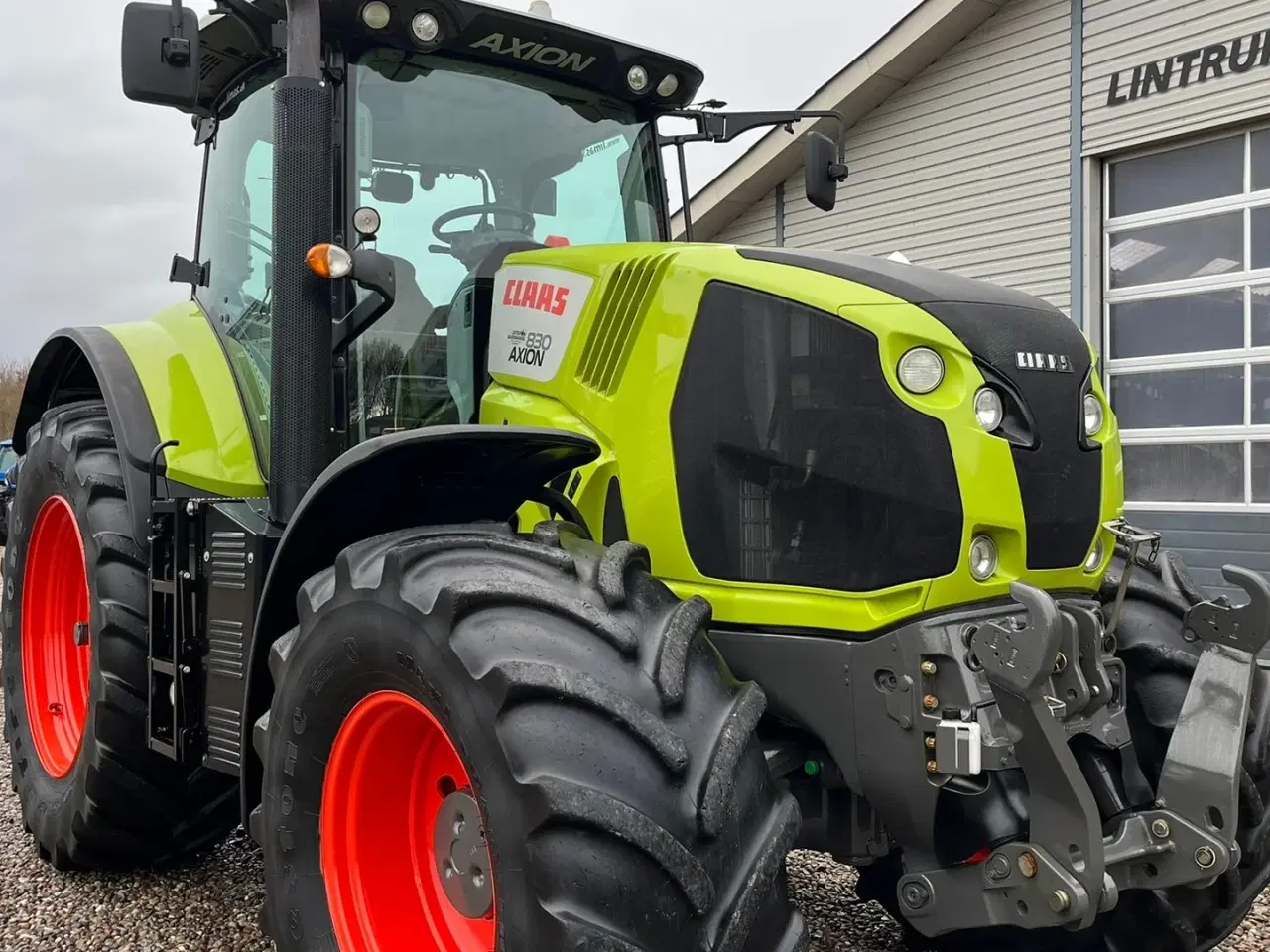 Billede 13 - CLAAS Axion 830 Med frontlift. Velholdt traktor.