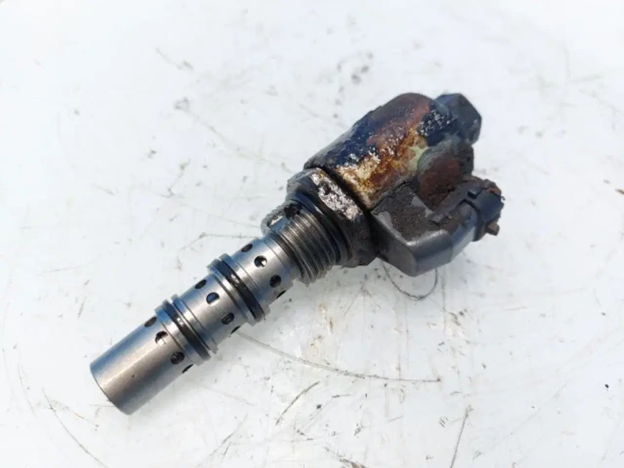 Billede 8 - New Holland / Case Magnetventil 5168054