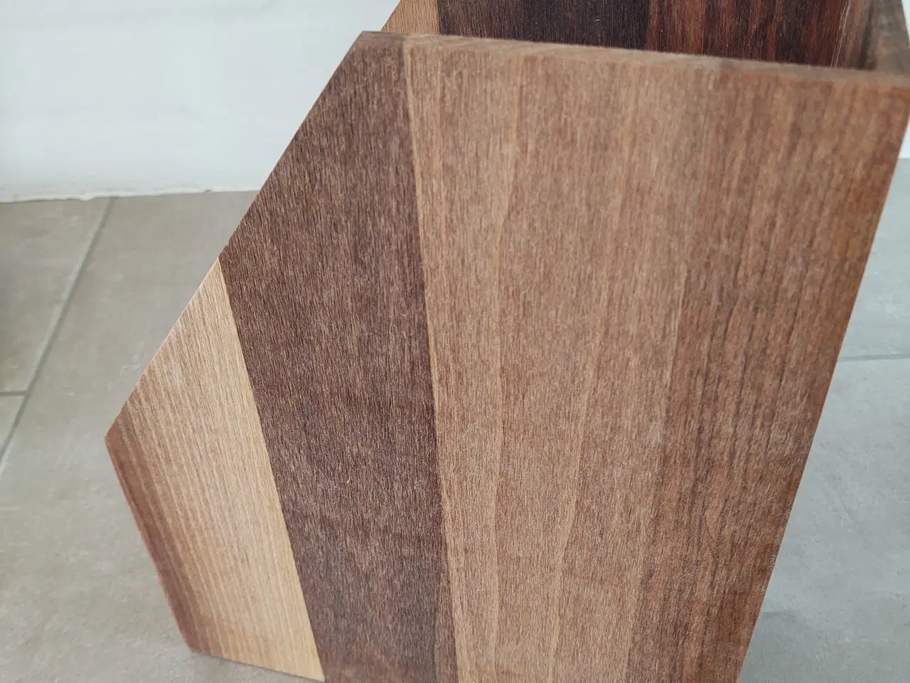 Billede 4 - Helt ny bogkasse. Aldrig anvendt.