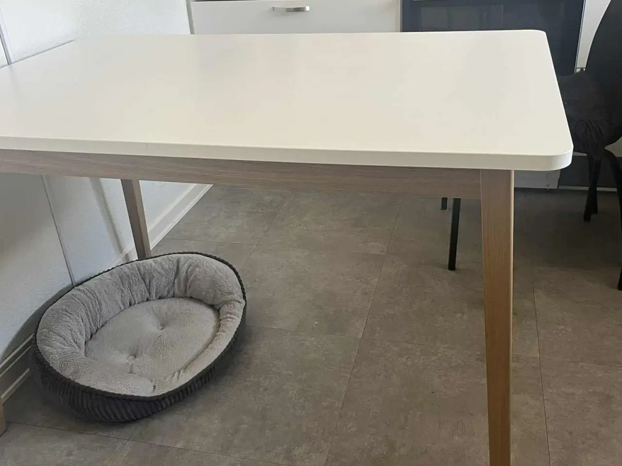 Billede 2 - Spisebord fra Jysk - Gammelgab