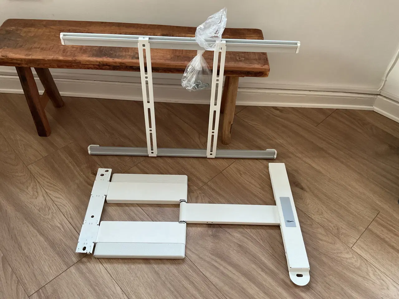 Billede 1 - Vogels TV ophæng