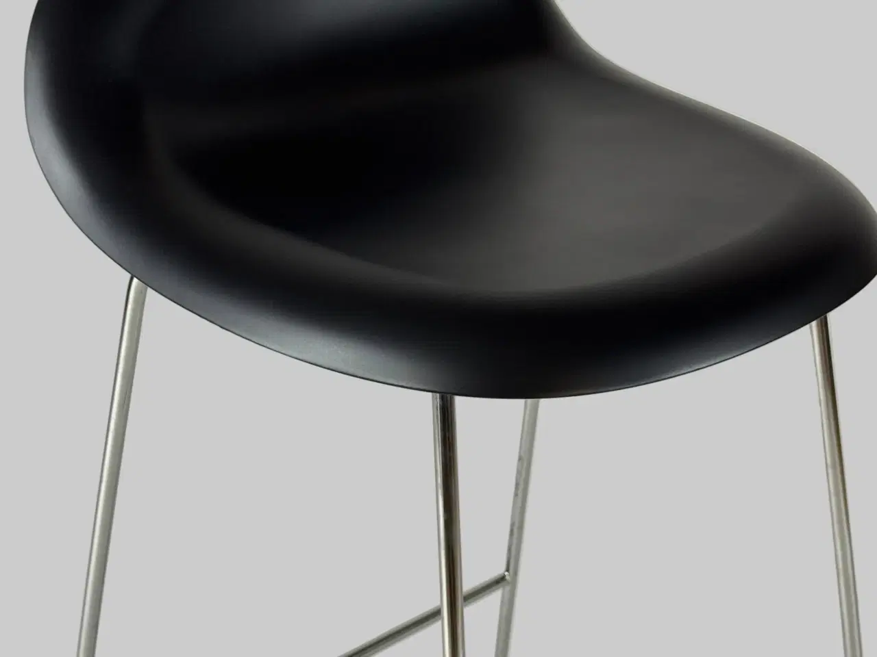 Billede 5 - GUBI 3D Bar Stool Barstol – Sort/Krom Stel SH 75 cm