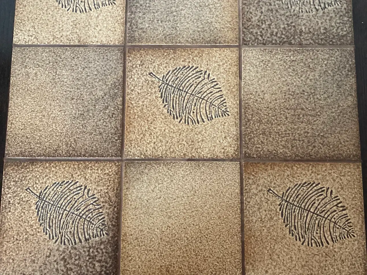 Billede 3 - Hjørnebord med kakler