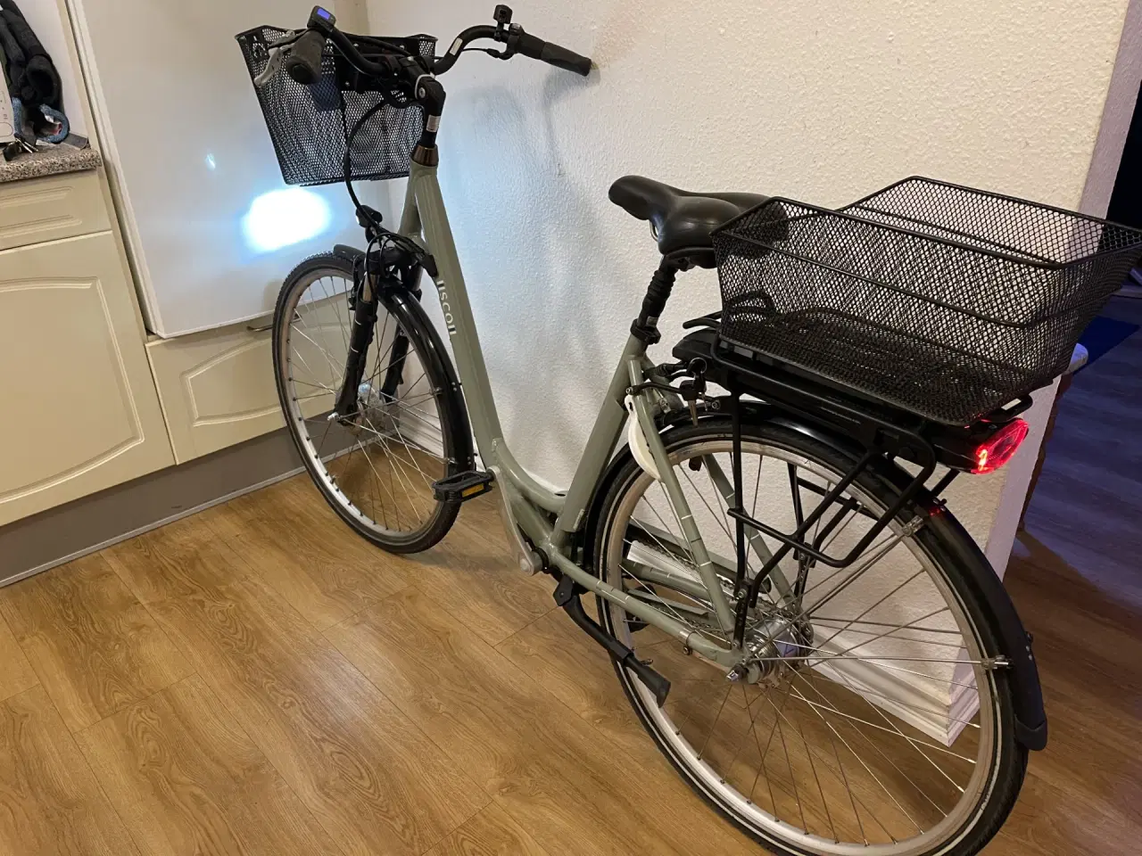 Billede 4 - super flot sco premium e shopper dame elcykel 28" 