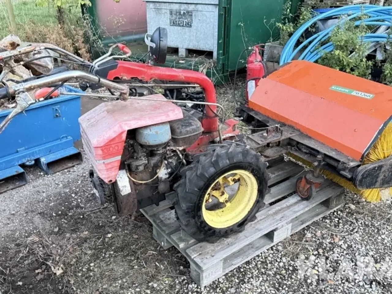 Billede 1 - kompakt redskabsbærer SM SM 1300 kombi Fejemaskine