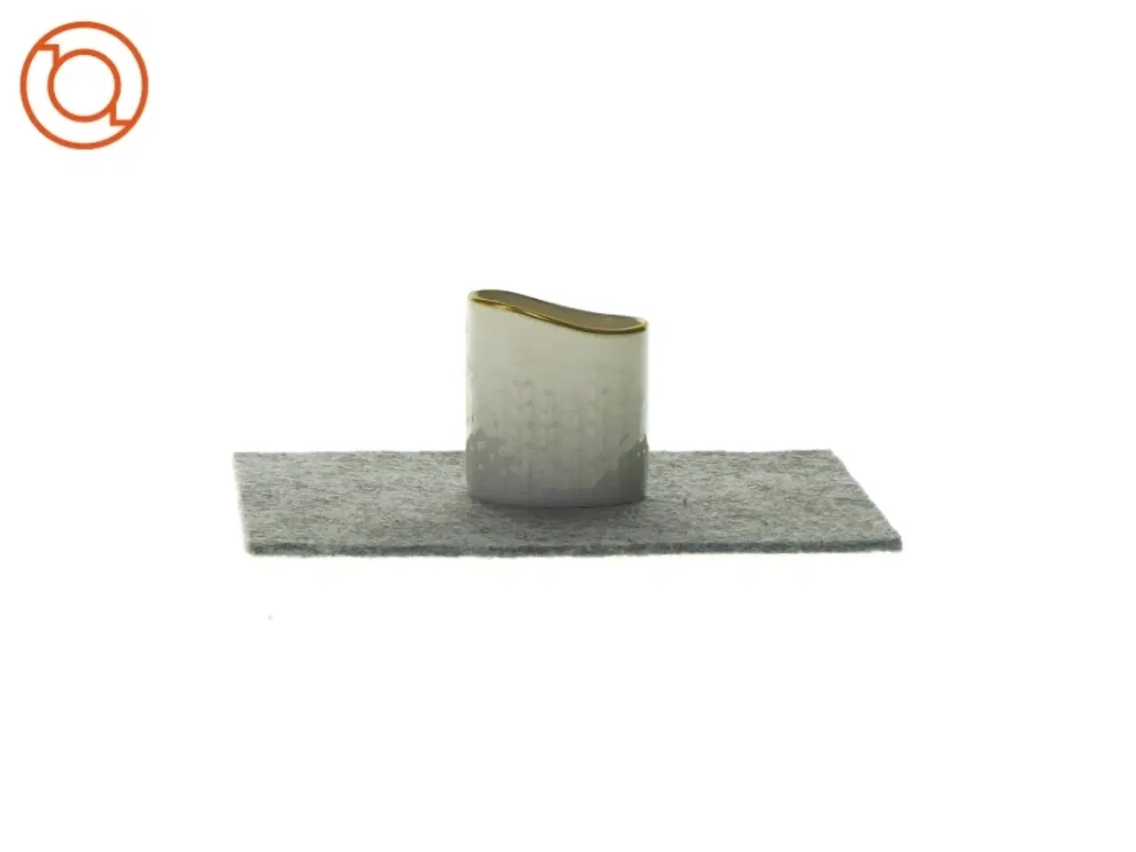 Billede 1 - Lille vase/bærger (str. LBH 6x4x7 cm)