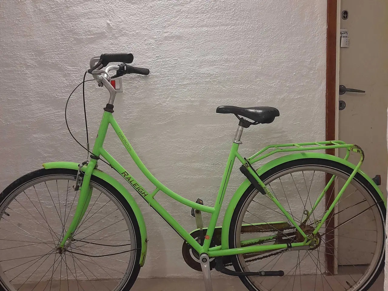 Billede 1 - Raleigh Damecykel 28"/52 stel