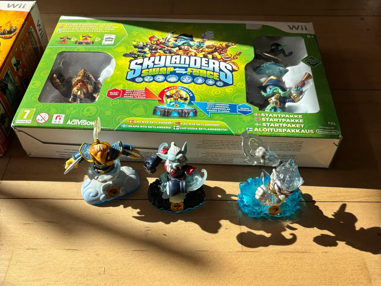 Billede 1 - Skylanders swap force - med 2 figurer 