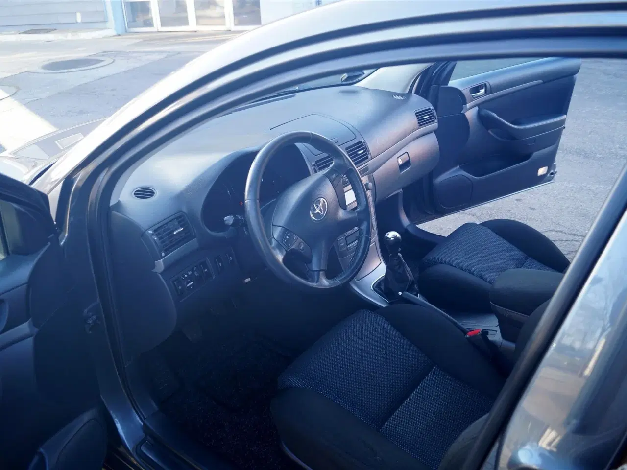 Billede 8 - Toyota Avensis 2,0 D-4D DPF Linea Sol 126HK Stc 6g