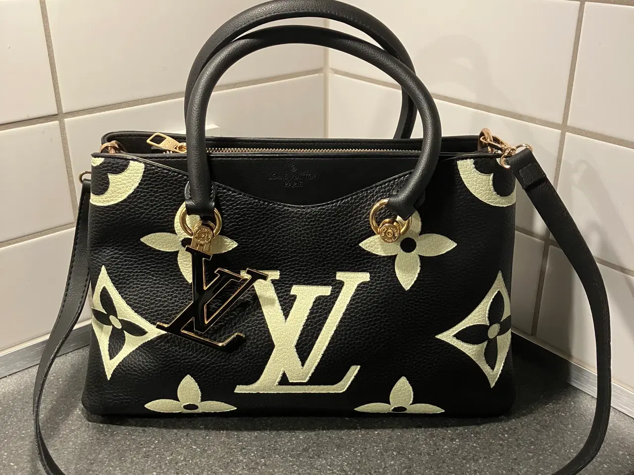 Billede 1 - Louis Vuitton skuldertaske / håndtaske 