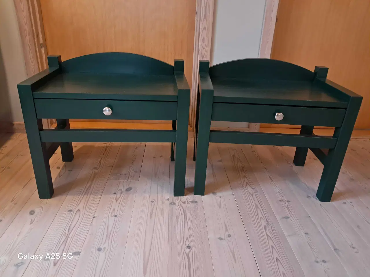 Billede 1 - Sengeborde 2 stk