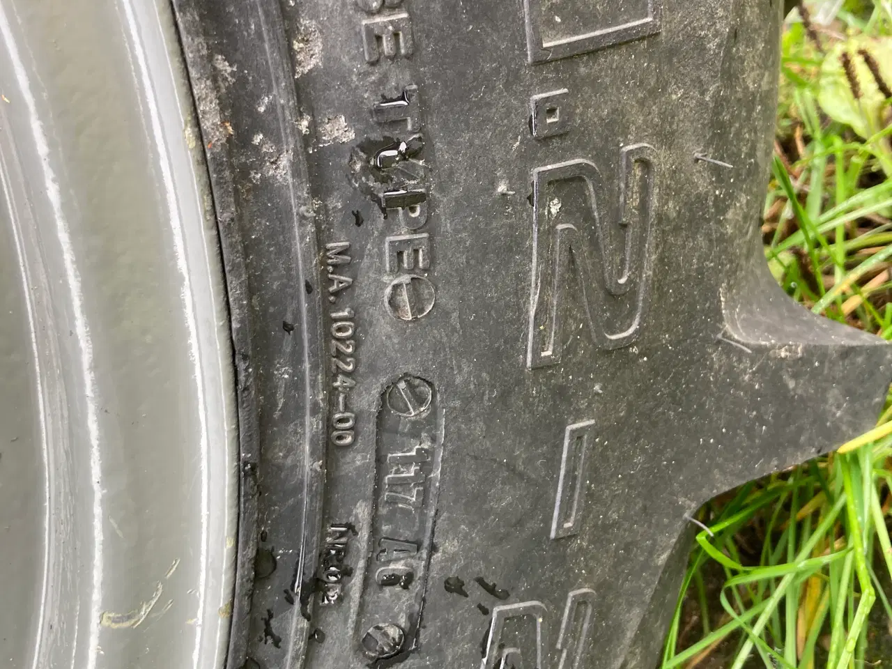 Billede 8 - 4 dæk på alufælge til land Rover. 