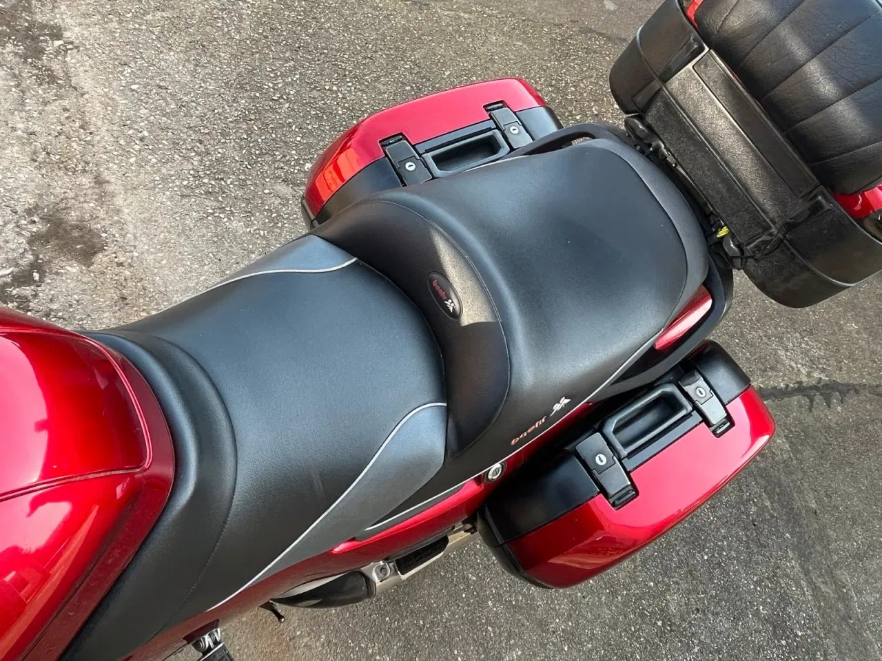 Billede 3 - Honda ST 1100 Årg. 1994 Original HONDA Box