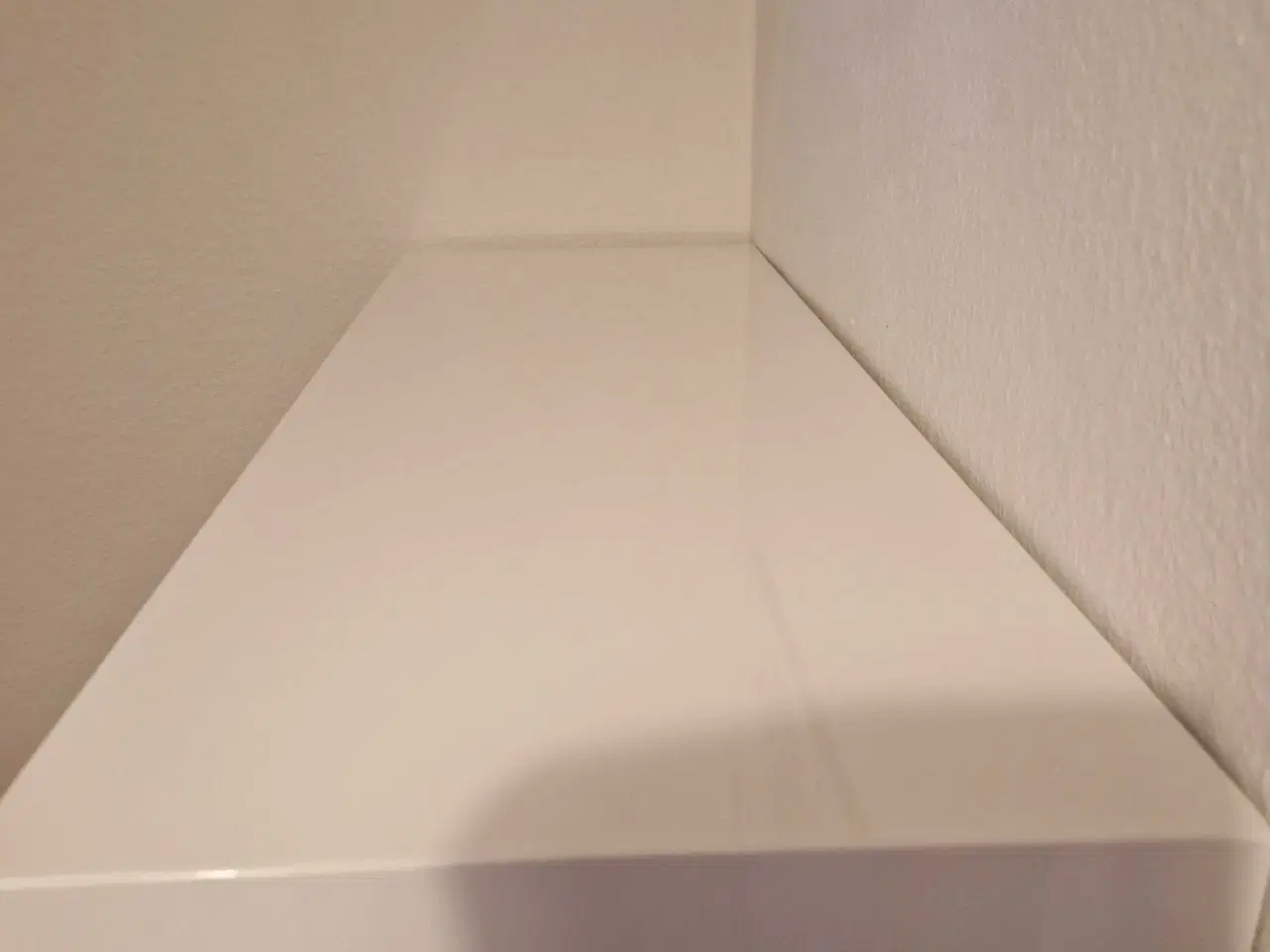 Billede 9 - Praktisk, meget anvendelig og flot reol