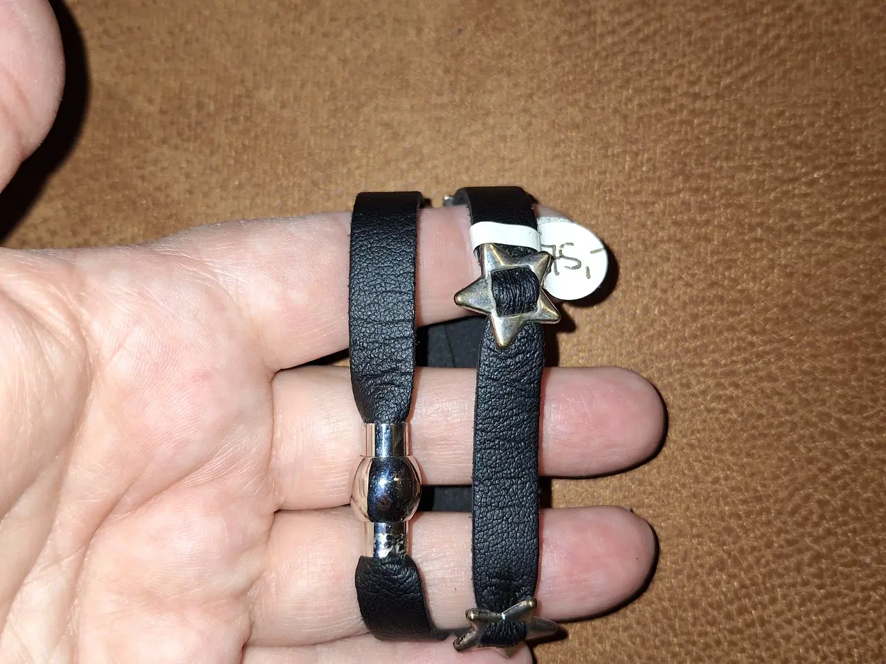 Billede 5 - Læderarmbånd med magnetlås 
