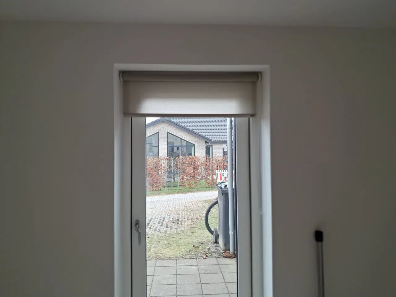 Billede 4 - Luxaflex rullegardin med kædetræk