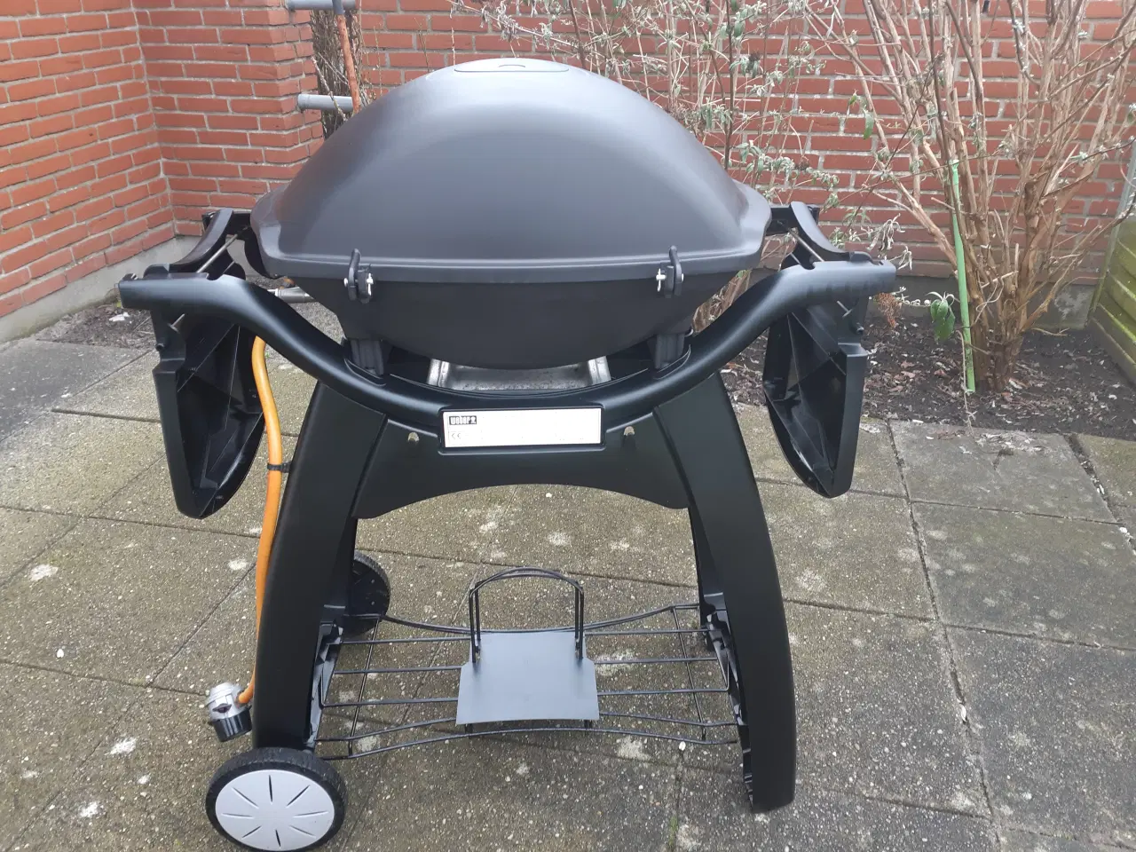 Billede 5 - Weber gasgrill Q3200 med sideborde