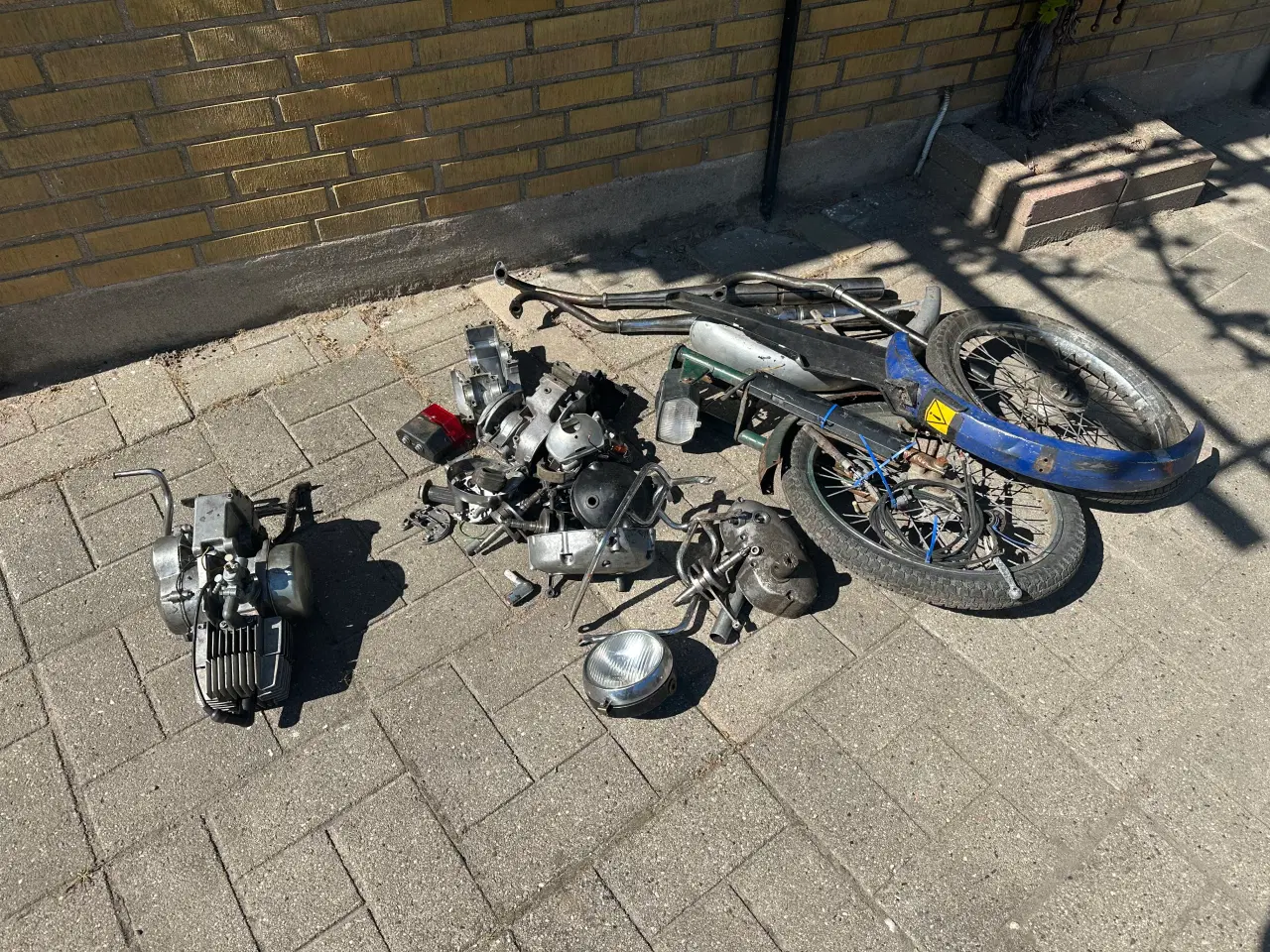 Billede 1 - Puch maxi k.motor 4 lejret motordele 