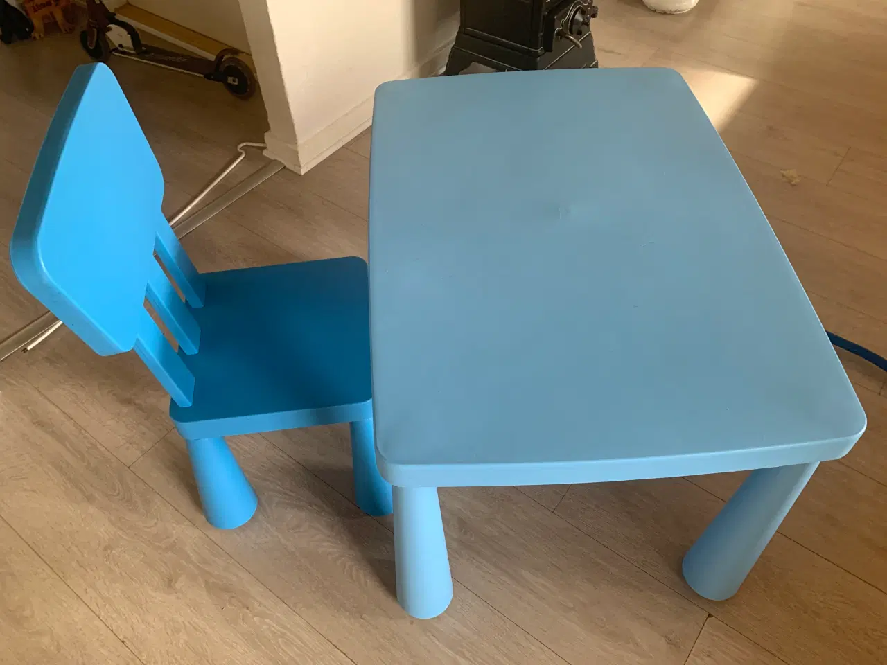 Billede 1 - Mammutbord+1 stol