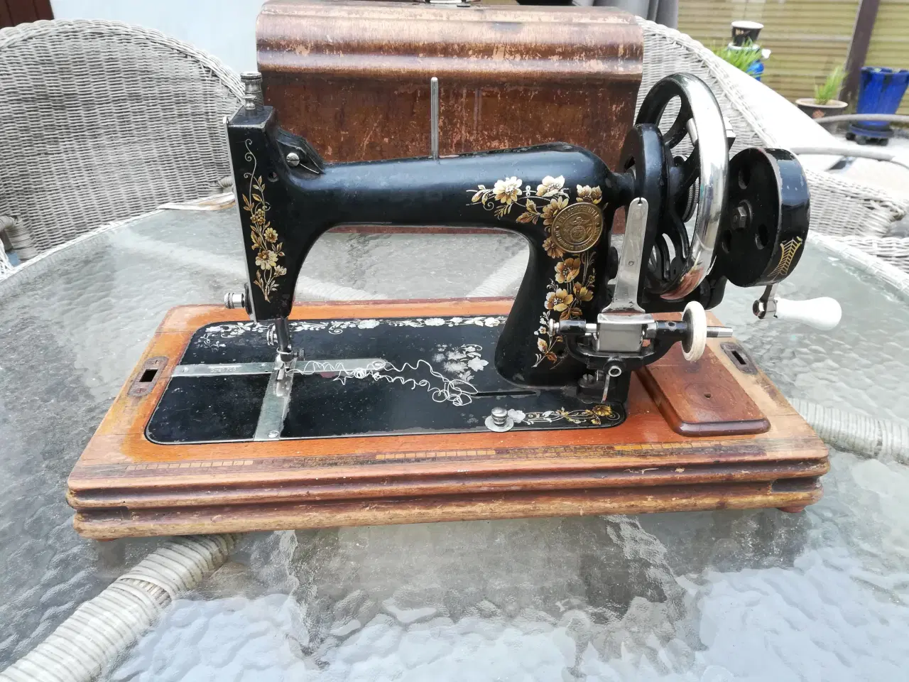 Billede 1 - Antik symaskine FDB
