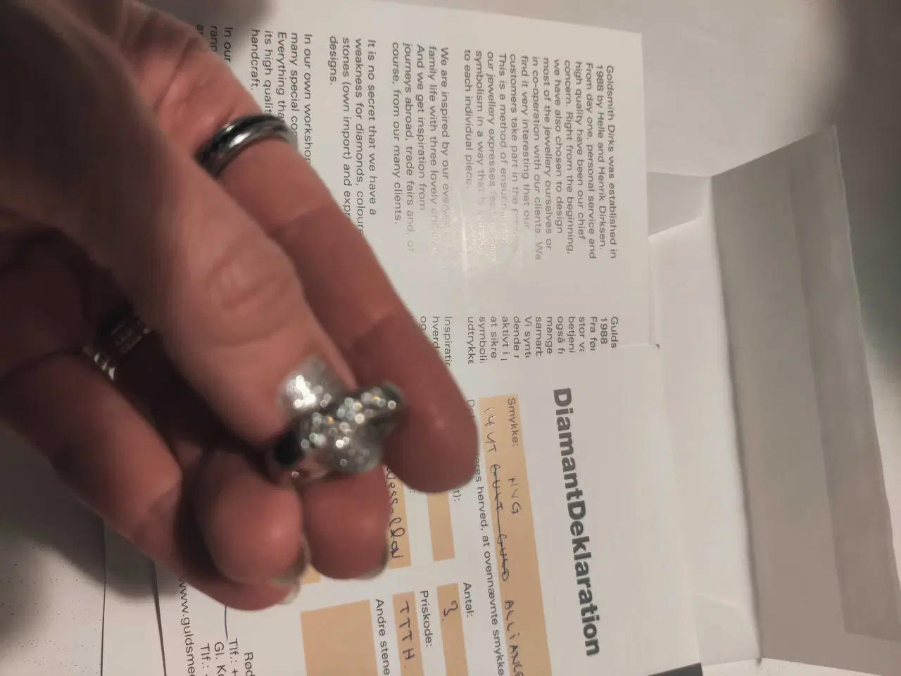 Billede 3 - Alliancering 14K hvidguld med 3 brillanter