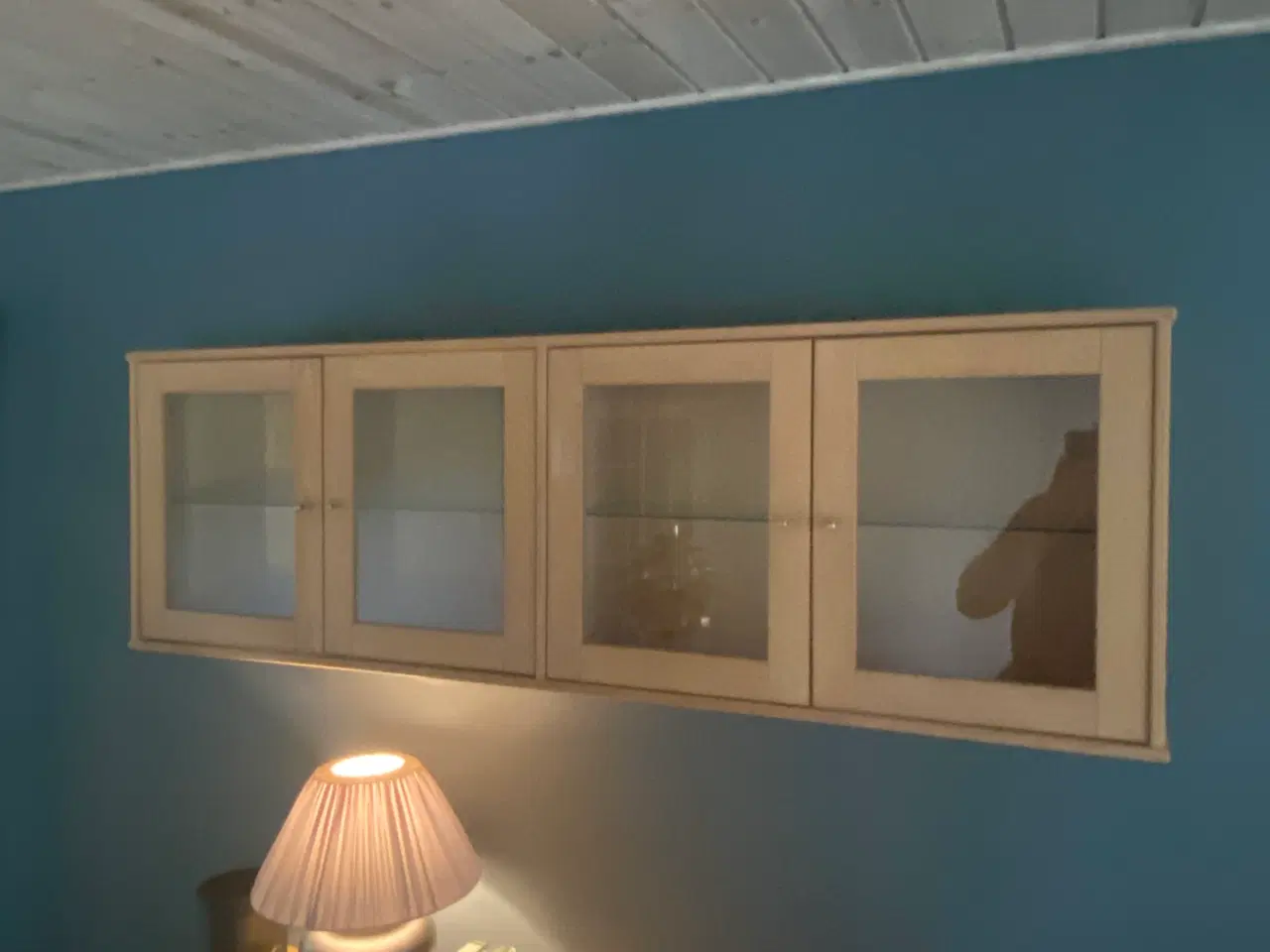 Billede 2 - Vitrineskab - massiv vasket bøg