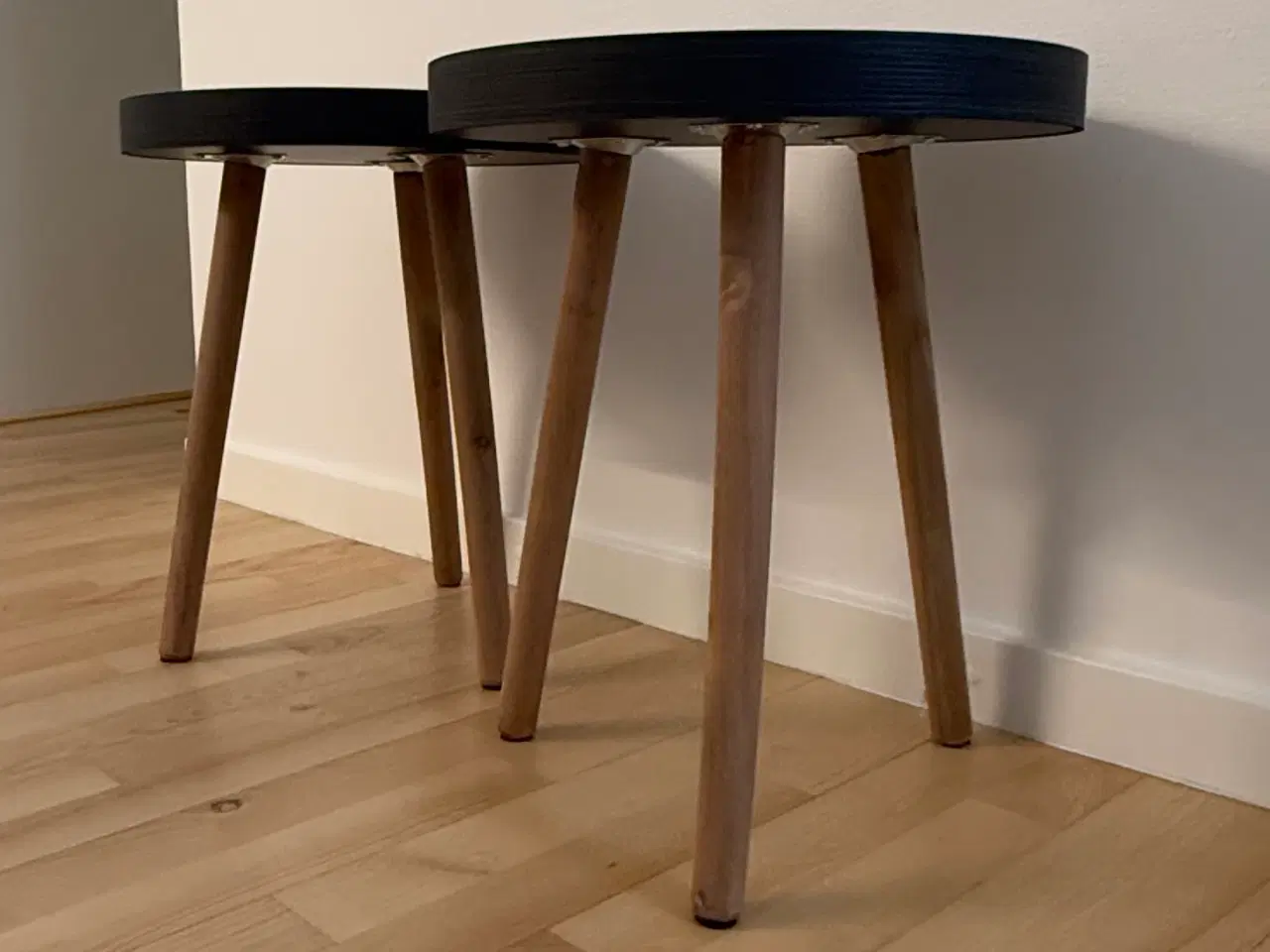 Billede 2 - Set of 2 Bedside Tables – Great Condition