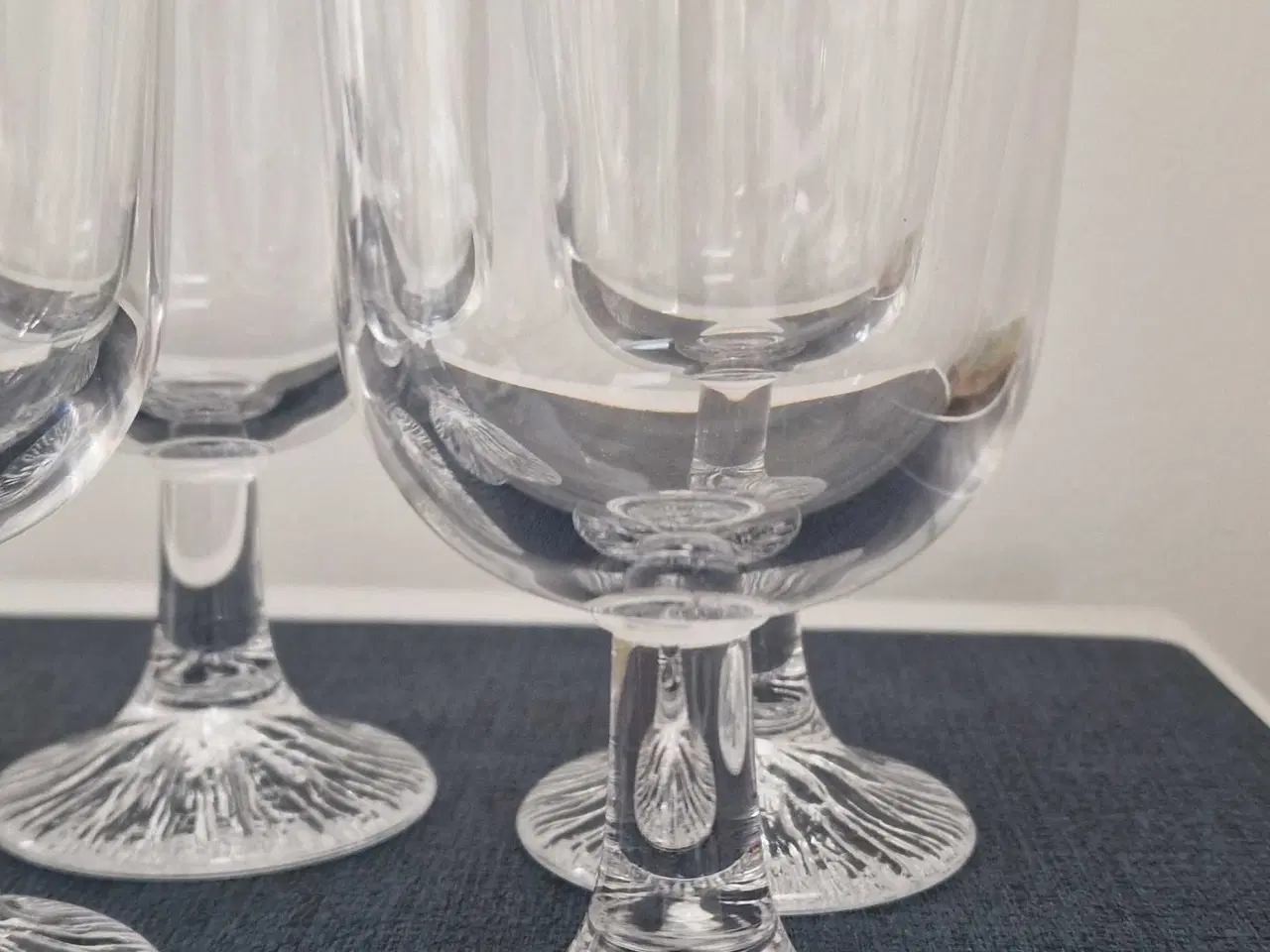 Billede 2 - Christina Rødvinglas