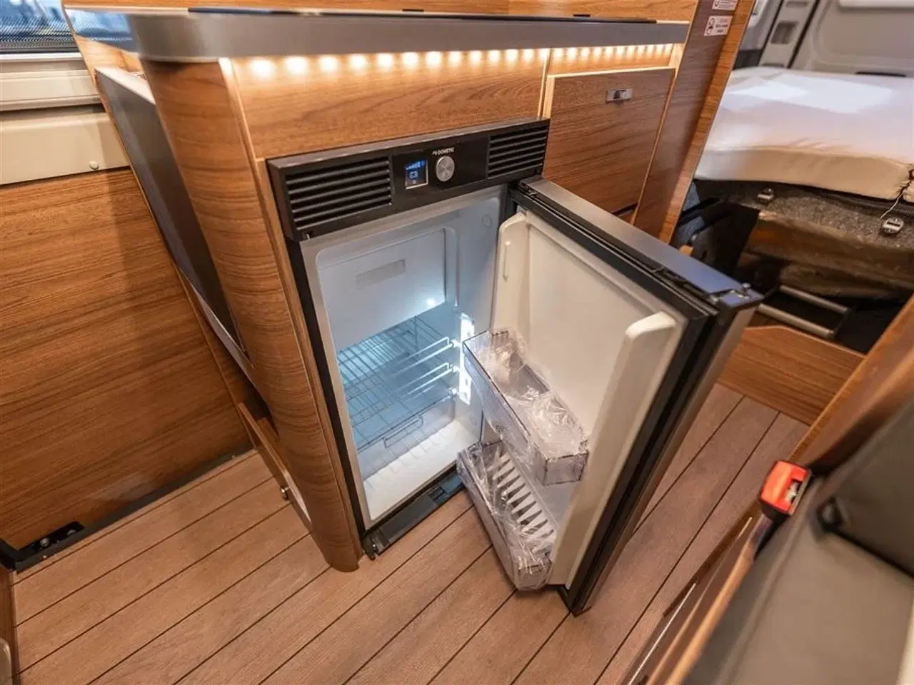Billede 8 - 2026 - Knaus Boxlife 600 ME Platinum Selection   van under 6 meter med langsgående seng