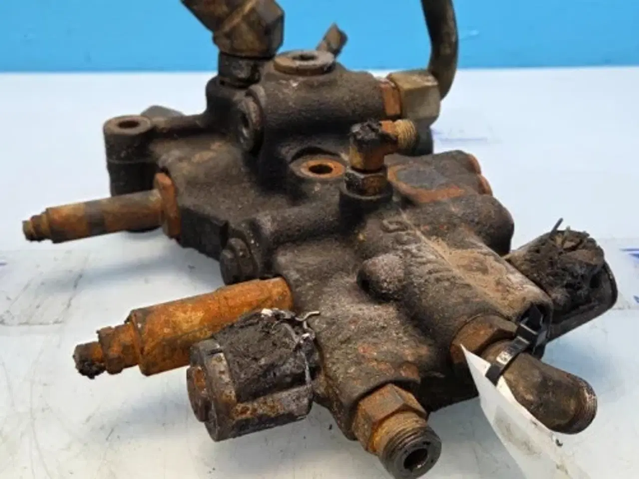 Billede 9 - Case Maxxum 150 Hydraulikventil 48153537