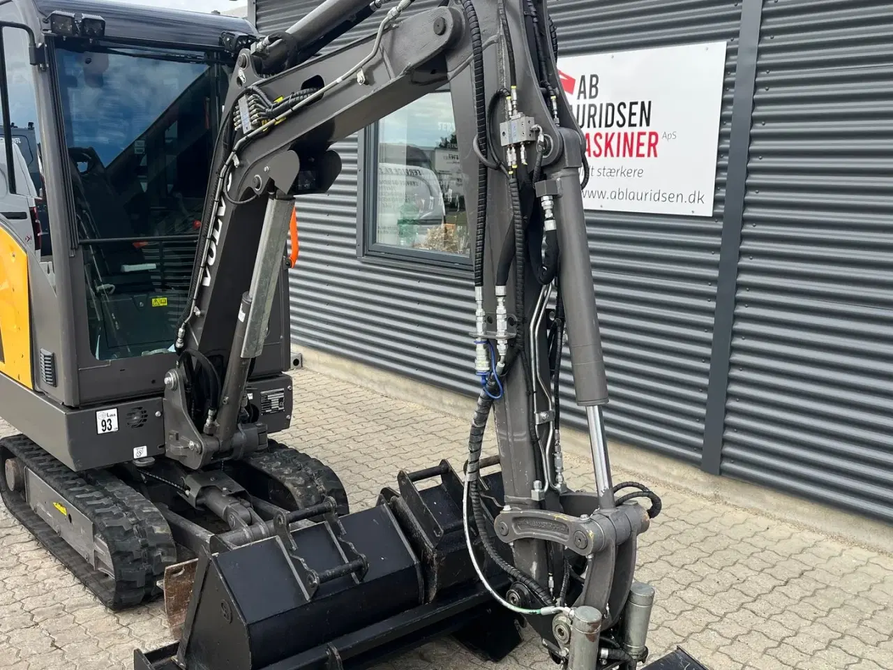 Billede 3 - Volvo EC20E Tiltman, centralsmørring og skovlpakke.