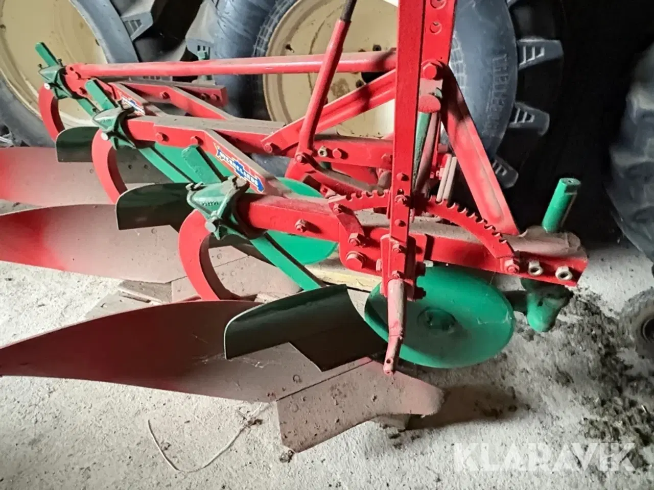 Billede 11 - Veteranplov Kverneland MA 3-furet med rulleskær og forplov