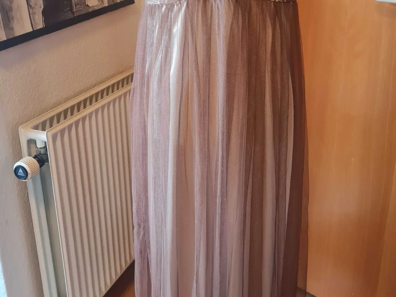 Billede 4 - Vila festlig kjole str XL 42