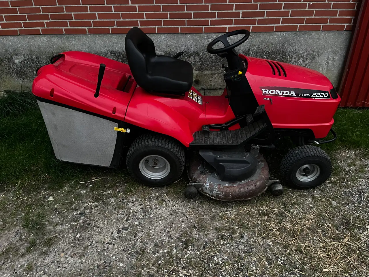 Billede 1 - Honda HF2220HL havetraktor sælges 