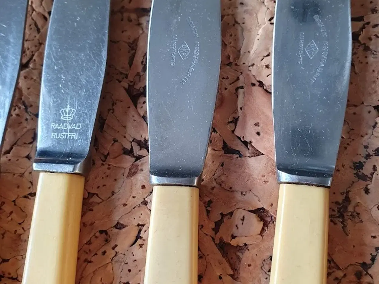 Billede 3 - Knive m. benskaft, Rådvad